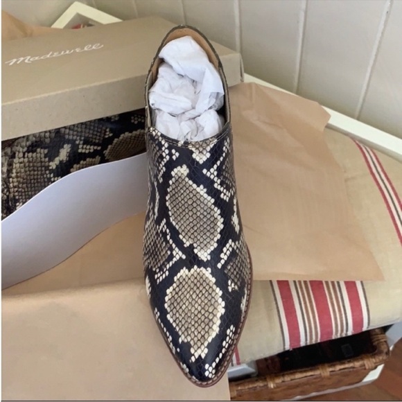 NIB Madewell Sonia Snakeskin Printed Chelsea Boots - Picture 4 of 13